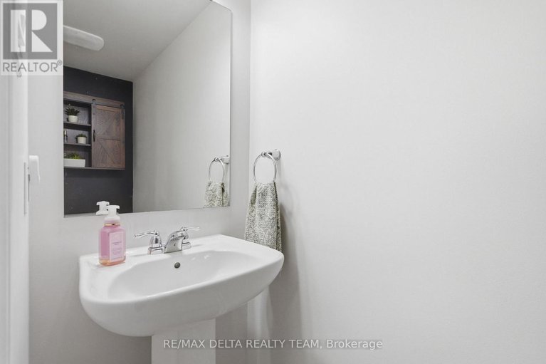 29616626/372-willow-aster-circle/avalon-west/ottawa/ontario/K4A1C8_19