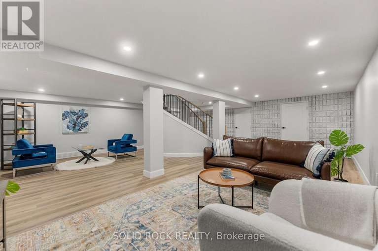 28762668/210-carleton-avenue/ottawa-westtunneys-pasture/ottawa/ontario/K1Y0J3_32