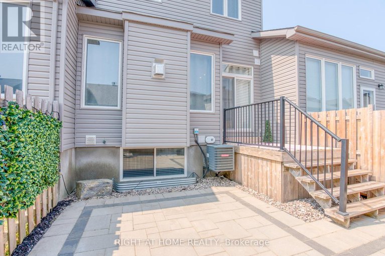 28798420/1148-beckett-crescent/stittsville-south/ottawa/ontario/K2S0Z2_36