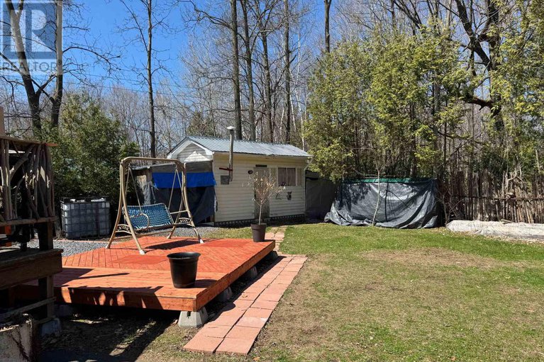 27872677/22197-parkhill-circle/south-glengarry-lancaster-twp/south-glengarry/ontario/K0C1Z0_18