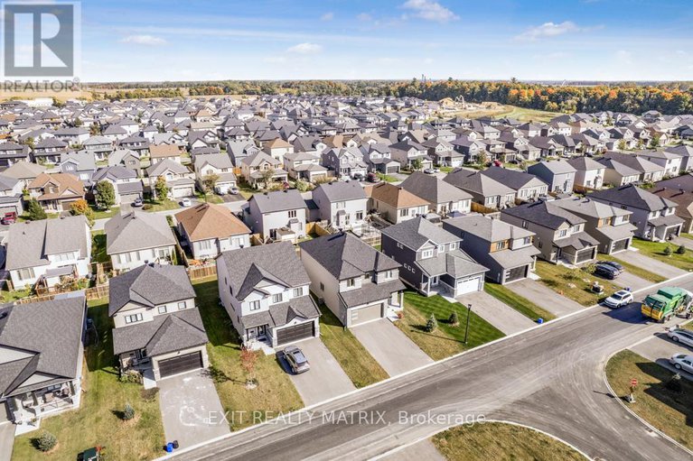 29094926/764-namur-street/embrun/russell/ontario/K0A1W0_26