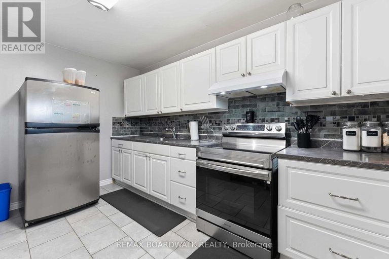 29576237/1707-meadowbrook-road/pineview/ottawa/ontario/K1B4W6_11