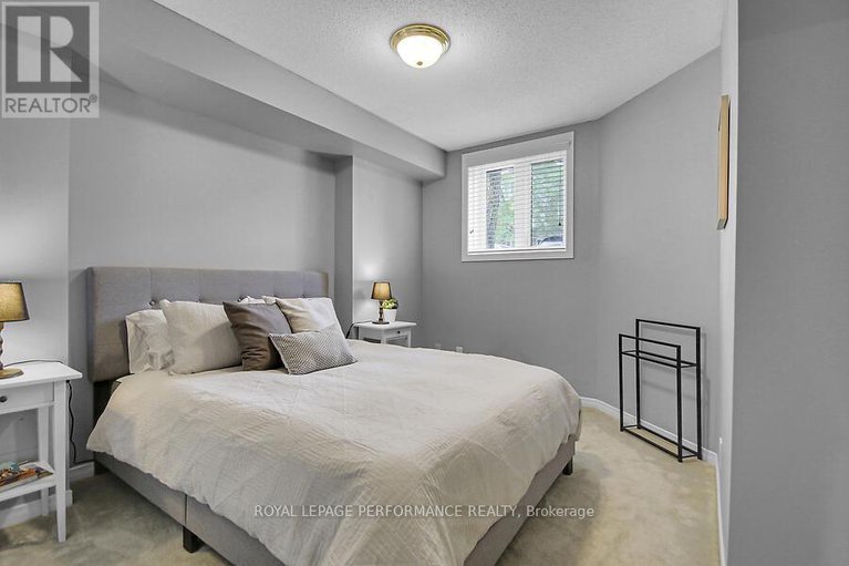 28565968/402-briston-private/hunt-club-park/ottawa/ontario/K1G5R3_18
