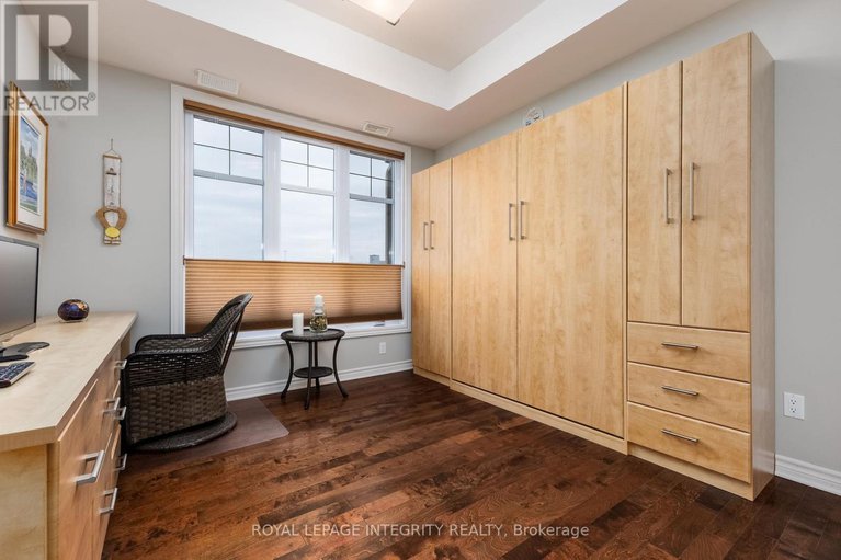 28579915/7-70-prestige-circle/chatelaine-village/ottawa/ontario/K4A0Y1_21