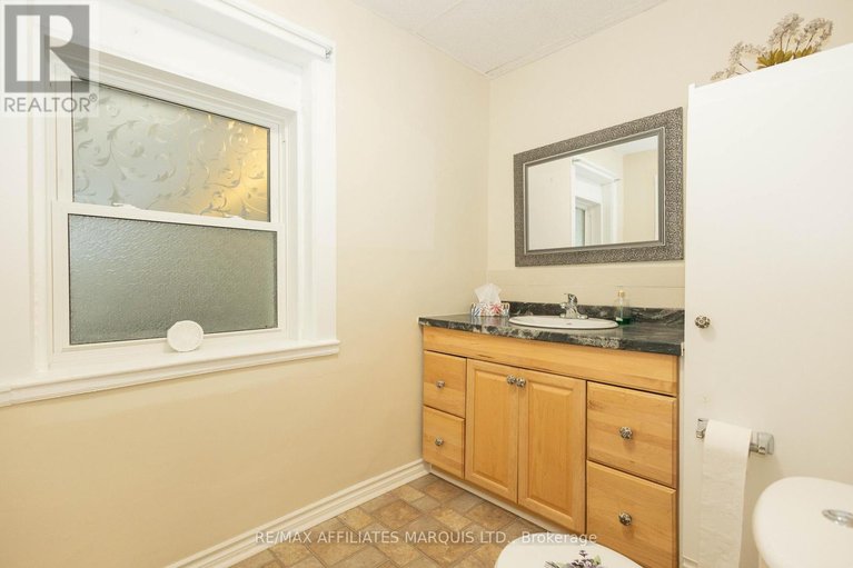 29645192/18753-county-19-road/south-glengarry-charlottenburgh-twp/south-glengarry/ontario/K0C2J0_26