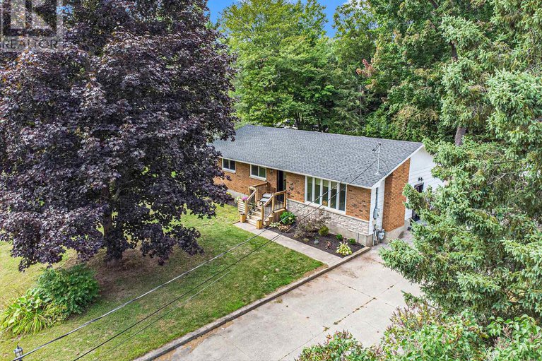 28814583/934-galaxie-avenue/navan/ottawa/ontario/K4B1M5_35