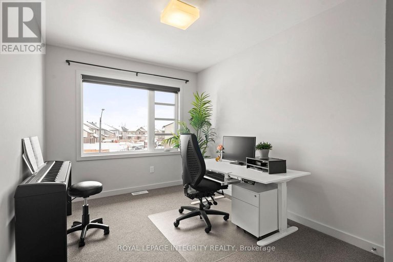 29460827/110-larimar-circle/riverside-southgloucester-glen/ottawa/ontario/K1X0B6_18