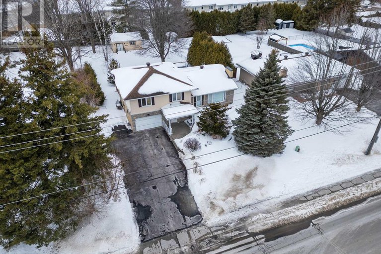 29429780/1572-boyer-road/chapel-hill/ottawa/ontario/K1C1R1_2