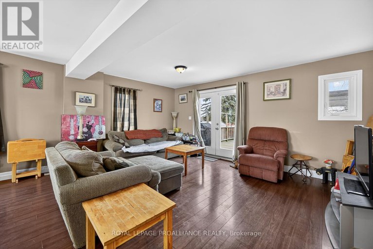 29460422/17-church-avenue/iroquois/south-dundas/ontario/K0E1K0_6