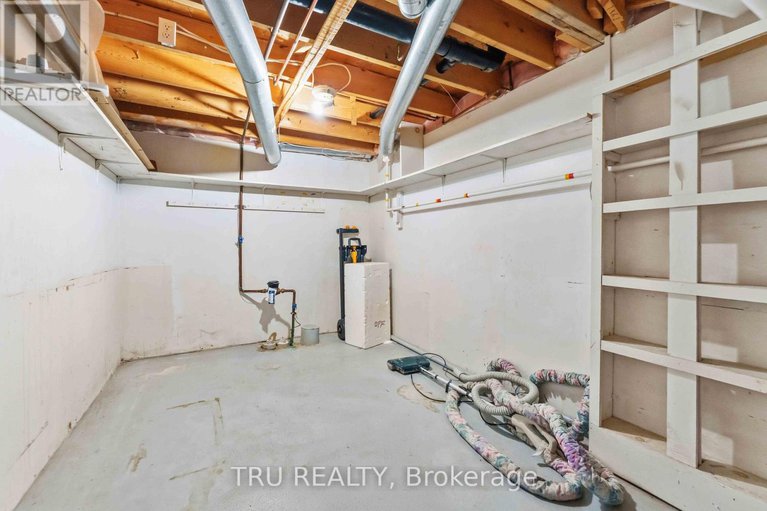 29378273/37-riverbank-court/stittsville-central/ottawa/ontario/K2S1V7_27