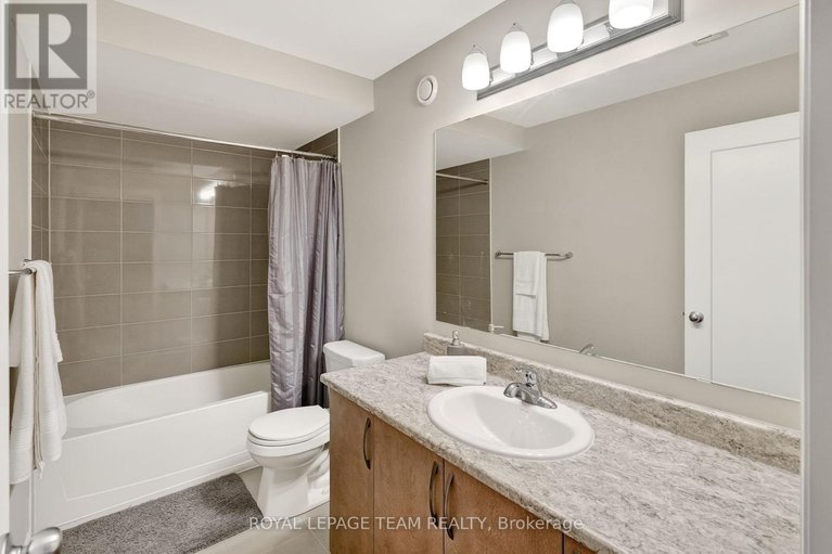 29591356/216-helen-rapp-way/blossom-parkkemp-parkfindlay-creek/ottawa/ontario/K1T0P6_41