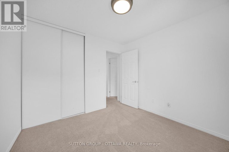 28912115/313-stoneway-drive/barrhaven-east/ottawa/ontario/K2G6E7_23