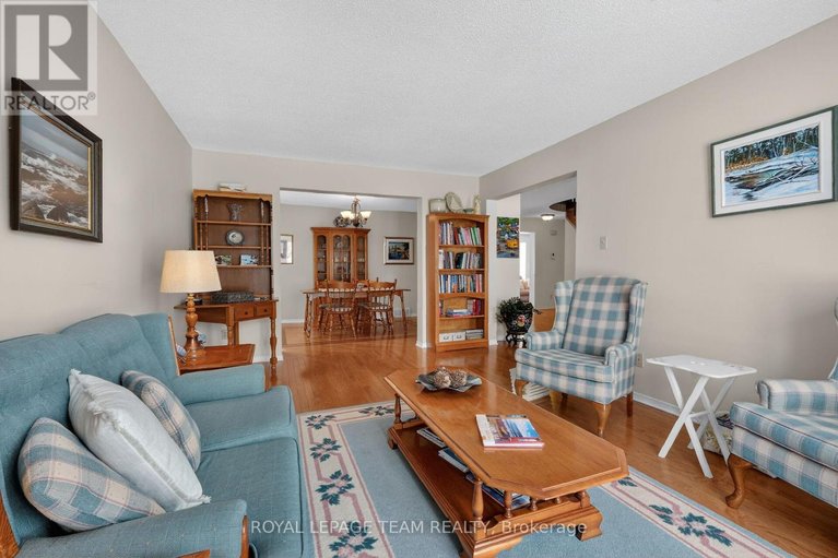 29494254/11-speers-crescent/bridlewood/ottawa/ontario/K2M1W1_8
