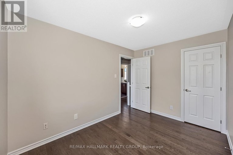 29651054/618-martinique-lane/stittsville-north/ottawa/ontario/K2S0L9_31