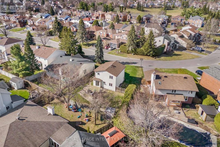 29666462/641-apollo-way/fallingbrookpineridge/ottawa/ontario/K4A1T5_41