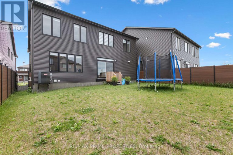 28583429/720-fenwick-way/stonebridge/ottawa/ontario/K2J7E2_42
