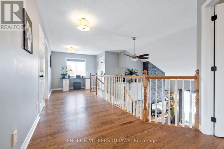 29155937/823-scala-avenue/notting-hillsummerside/ottawa/ontario/K4A4M2_19