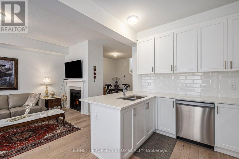 28757719/533-rye-grass-way/half-moon-bay/ottawa/ontario/K2J7A1_12