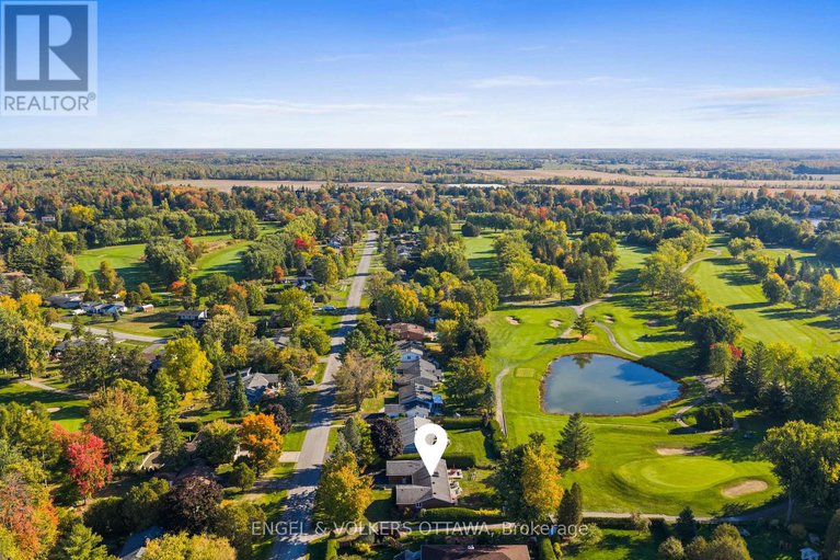 29309031/1304-fairway-drive/manotick-south-to-roger-stevens/ottawa/ontario/K4M1B3_49