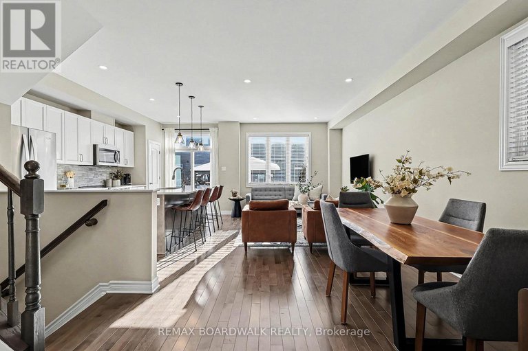 29220417/832-june-grass-street/avalon-west/ottawa/ontario/K4A1H4_4