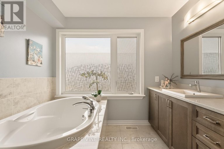 29618523/383-memorial-grove/riverside-southgloucester-glen/ottawa/ontario/K1X0C7_20