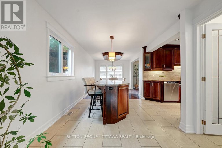 28890057/680-weston-drive/elmvale-acres/ottawa/ontario/K1G1V8_19