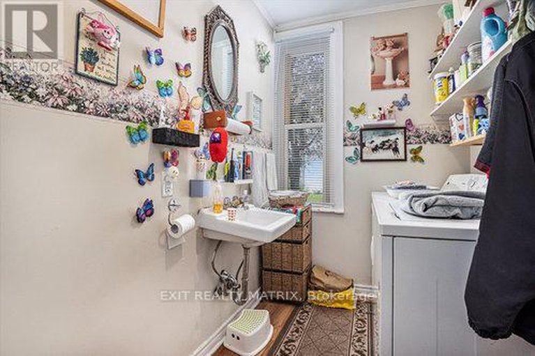 28312365/203-castor-street/village-of-russell/russell/ontario/K4R1C7_20