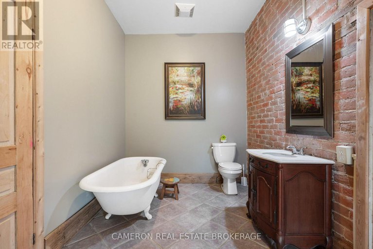 29084978/37-duncan-street/lancaster/south-glengarry/ontario/K0C1N0_34