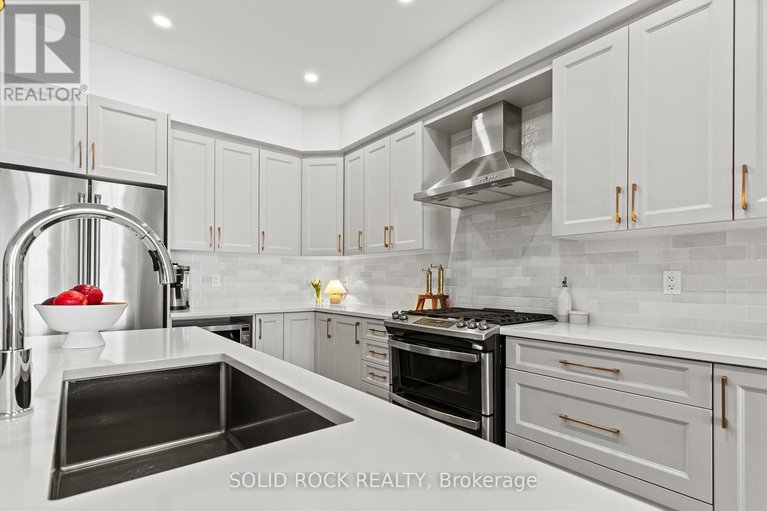 29673004/949-omagaki-way/blossom-parkkemp-parkfindlay-creek/ottawa/ontario/K1X0J3_8