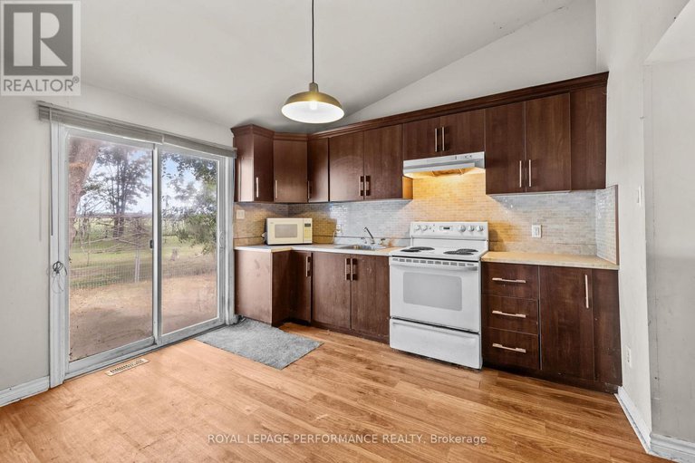 29127699/721-st-thomas-road/embrun/russell/ontario/K0A1W0_26