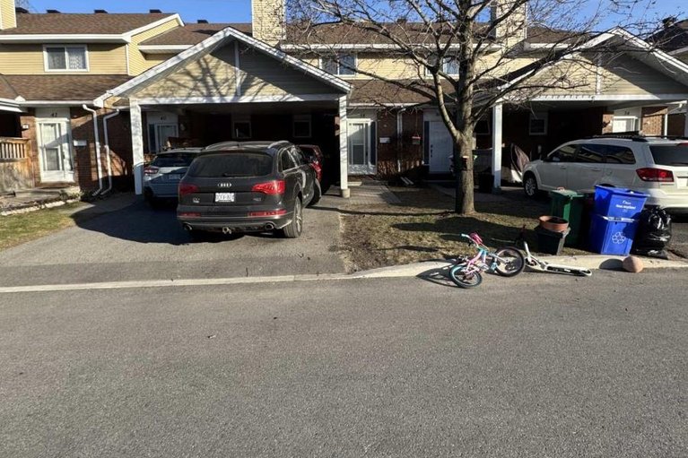 29667357/38-paddington-private/heron-gateindustrial-park/ottawa/ontario/K1V0T2_1