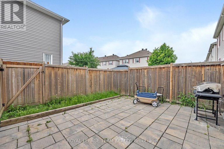 28438755/625-pepperville-crescent/emerald-meadowstrailwest/ottawa/ontario/K2M0E8_30