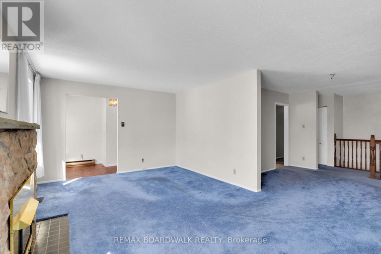 29432299/116-old-colony-road/glencairnhazeldean/ottawa/ontario/K2L1M2_14