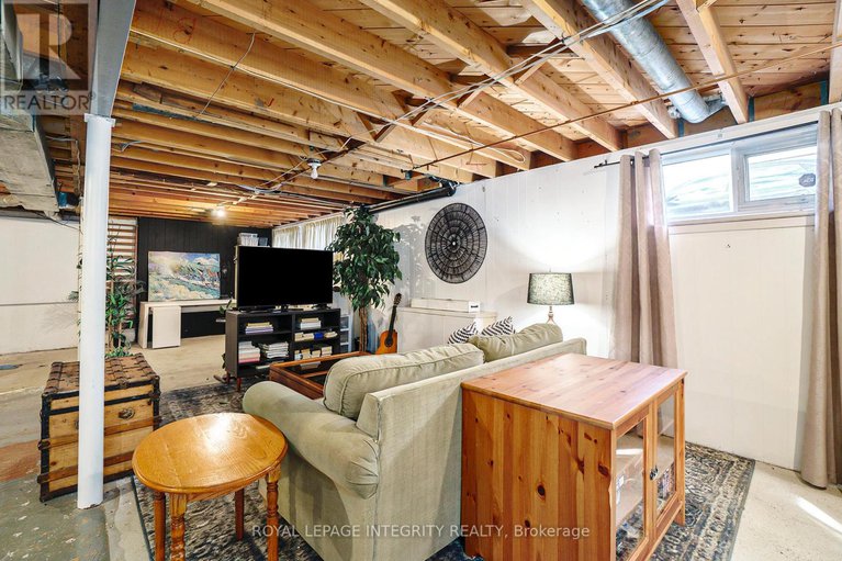 28970777/1317-ferguson-street/bel-air-heights/ottawa/ontario/K2C2K5_22
