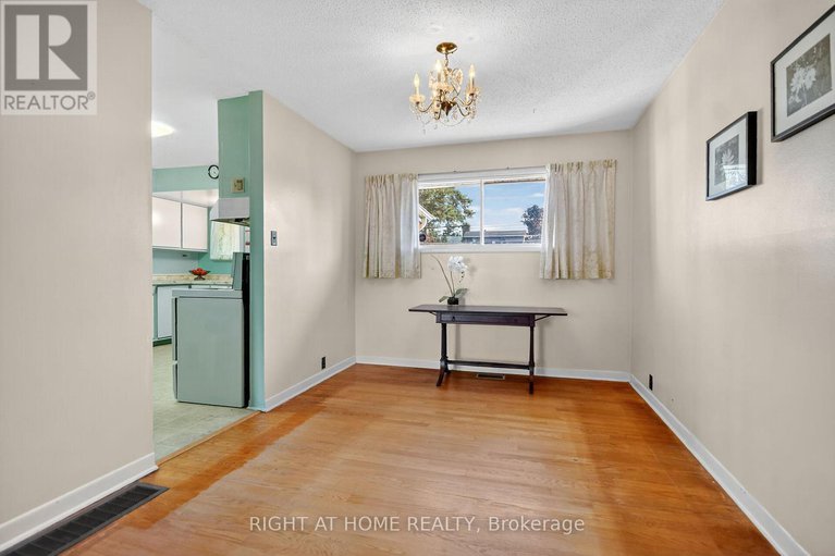 28954336/6-higwood-drive/borden-farmstewart-farmcarleton-heightsparkwood-hills/ottawa/ontario/K2E5K7_10