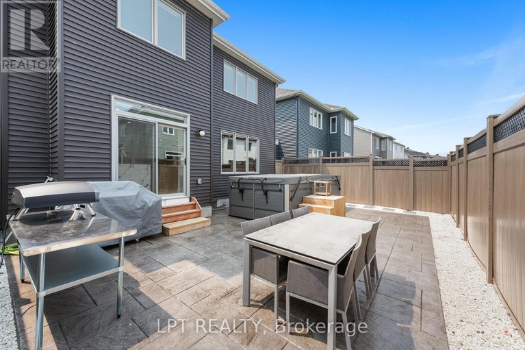 28424466/165-celestial-grove/half-moon-bay/ottawa/ontario/K2J6R6_41