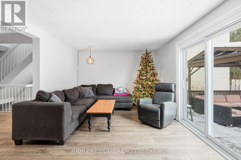 29247025/1633-lafrance-drive/queenswood-heights-south/ottawa/ontario/K1E2L7_5