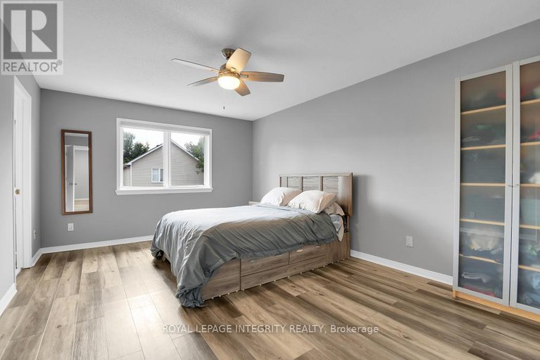 28785274/1036-rocky-harbour-crescent/riverside-southgloucester-glen/ottawa/ontario/K1V1V2_18
