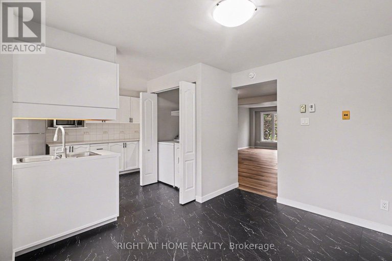 29682834/29-26-wrenwood-crescent/centrepointe/ottawa/ontario/K2G5V5_18