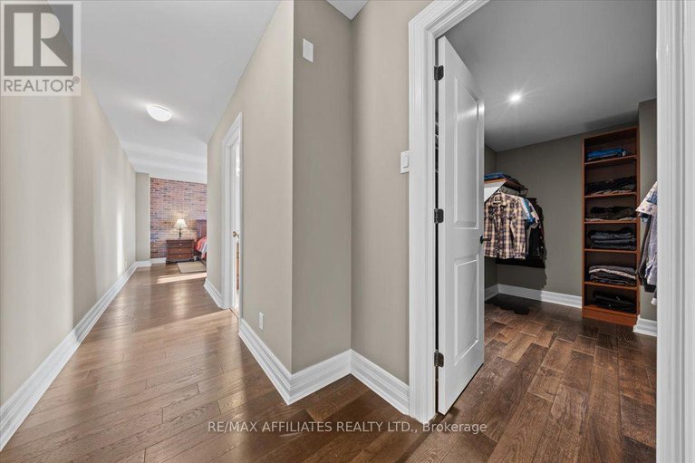 28976814/ph804-320-mcleod-street/ottawa-centre/ottawa/ontario/K2P1A3_30