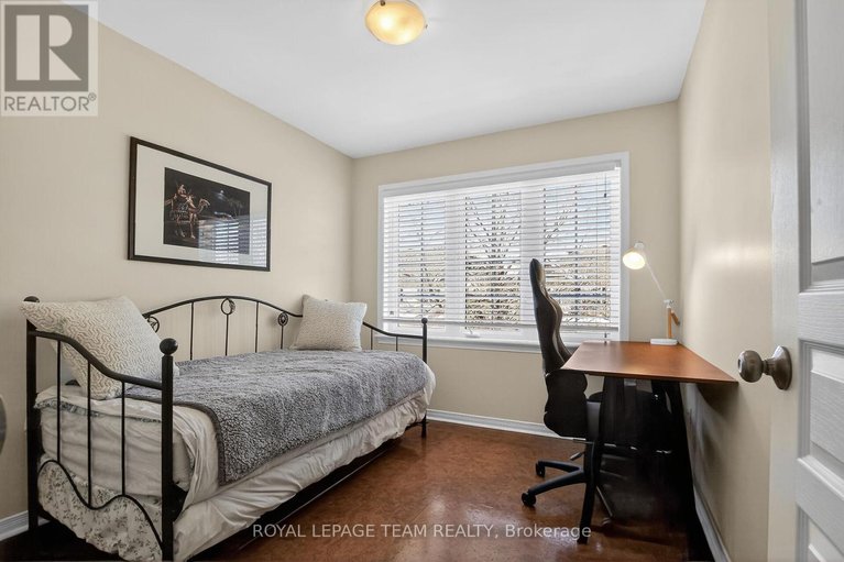 29526467/19-goldthorpe-private-n/stonebridge/ottawa/ontario/K2J5L6_28