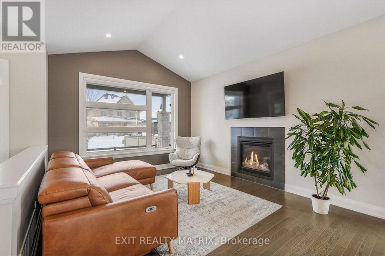 29368222/128-lyon-street/embrun/russell/ontario/K0A1W0_6