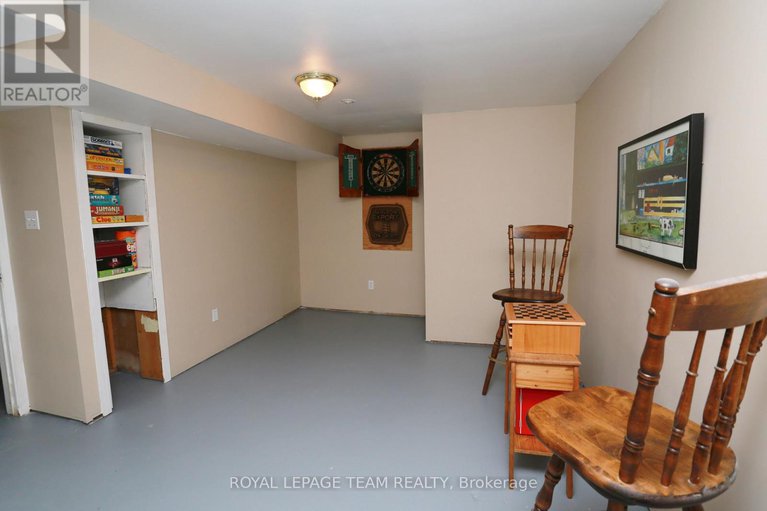 28735574/82-maitland-street-s/richmond/ottawa/ontario/K0A2Z0_27