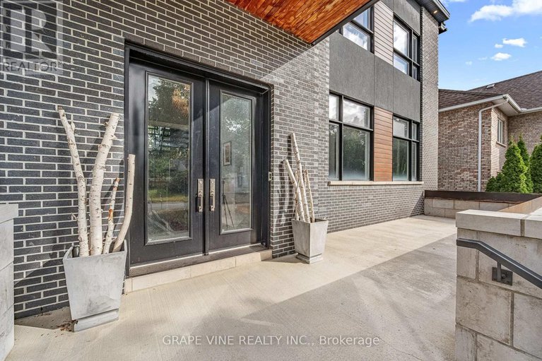 28576605/315-crestview-road/alta-vistafaircrest-heights/ottawa/ontario/K1H5G4_2
