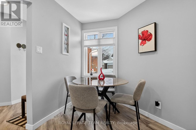 29466819/20-river-oaks-court/stittsville-central/ottawa/ontario/K2S1L3_23
