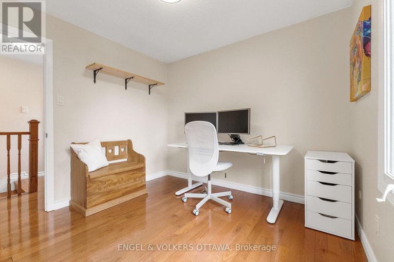 28648690/97-queensline-drive/bruce-farmgraham-parkqualicumbellands/ottawa/ontario/K2H7J6_21