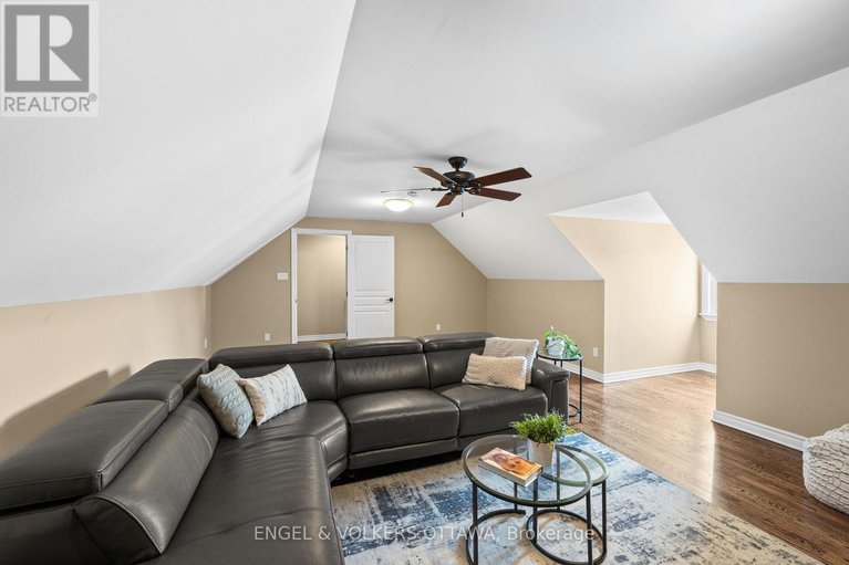 29679359/5579-lombardy-drive/osgoode/ottawa/ontario/K0A2W0_28
