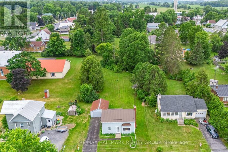 28602450/5-nelson-street/finch/north-stormont/ontario/K0C1K0_17