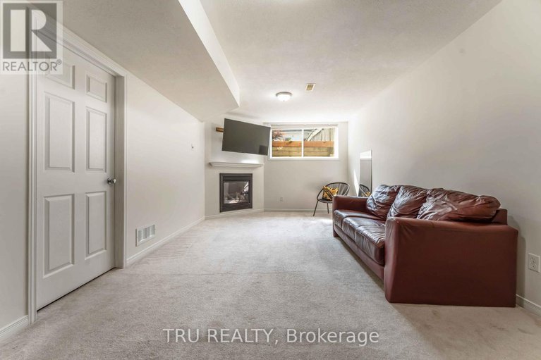 28803900/217-sorento-street/strandherd/ottawa/ontario/K2J0B6_23