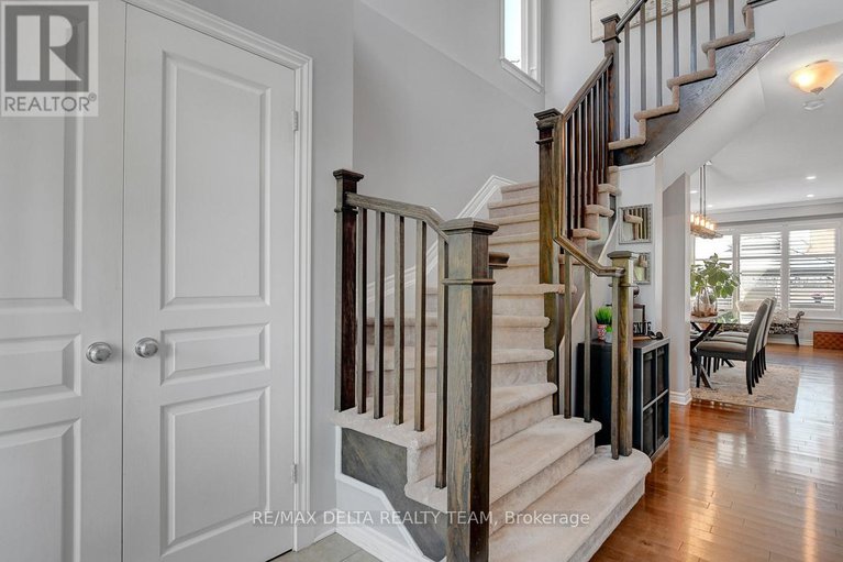 28863852/1916-montmere-avenue/notting-hillsummerside/ottawa/ontario/K4A0E7_2
